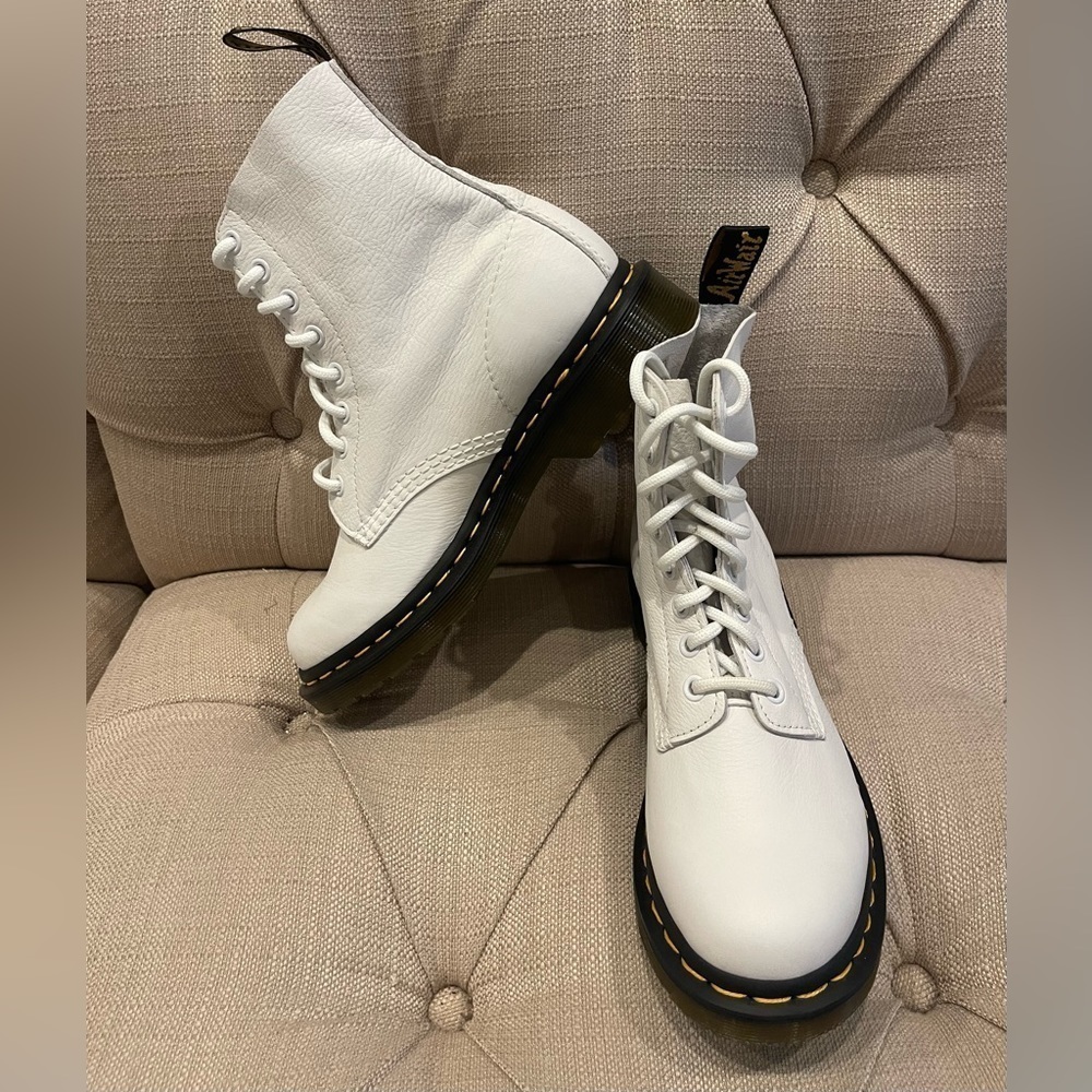 Dr. Martens Women's 6 1460 PASCAL Leather Boots OPTICAL WHITE NWOB